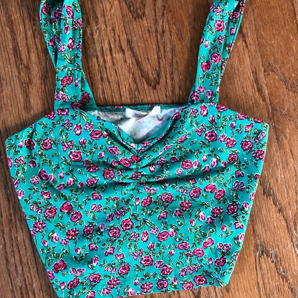 Flower print crop top